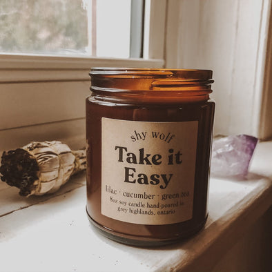 <transcy>TAKE IT EASY soy candle</transcy>